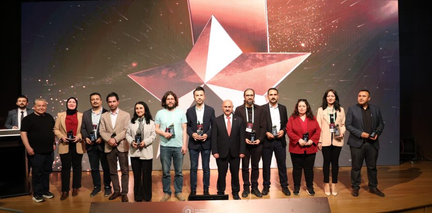 00_Akademisyen Mentorlarımız TopluFotoğraf