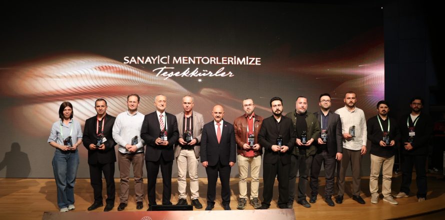 00_Sanayi Temsilcileri Mentorlarımız_TopluFotoğraf