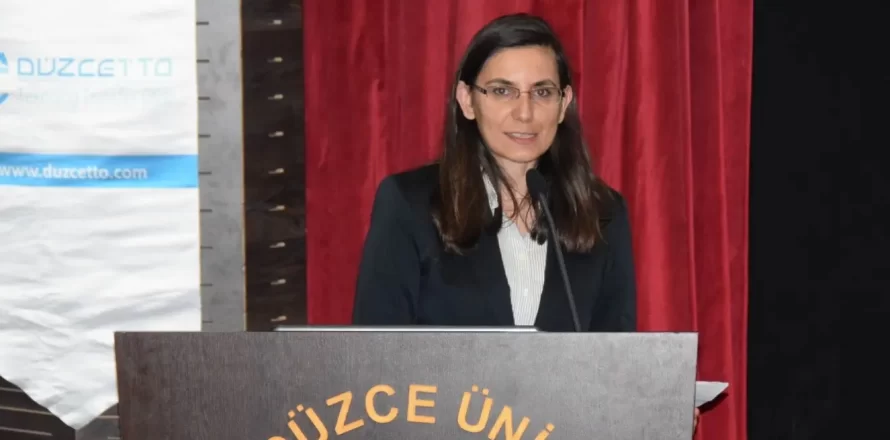 Düzce Teknopark A.Ş ve Düzce Teknoloji Transfer Ofisi tarafından Mehmet Akif Ersoy Eğitim ve Kültür Merkezi İstiklal Konferans Salonu'nda düzenlenen